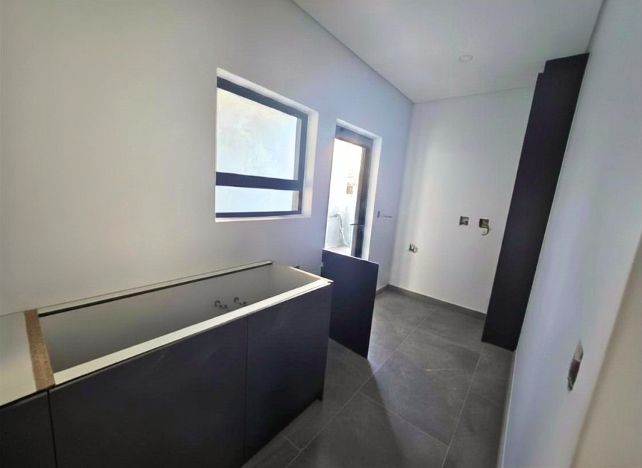 4 Bedroom Property for Sale in Sandown Western Cape